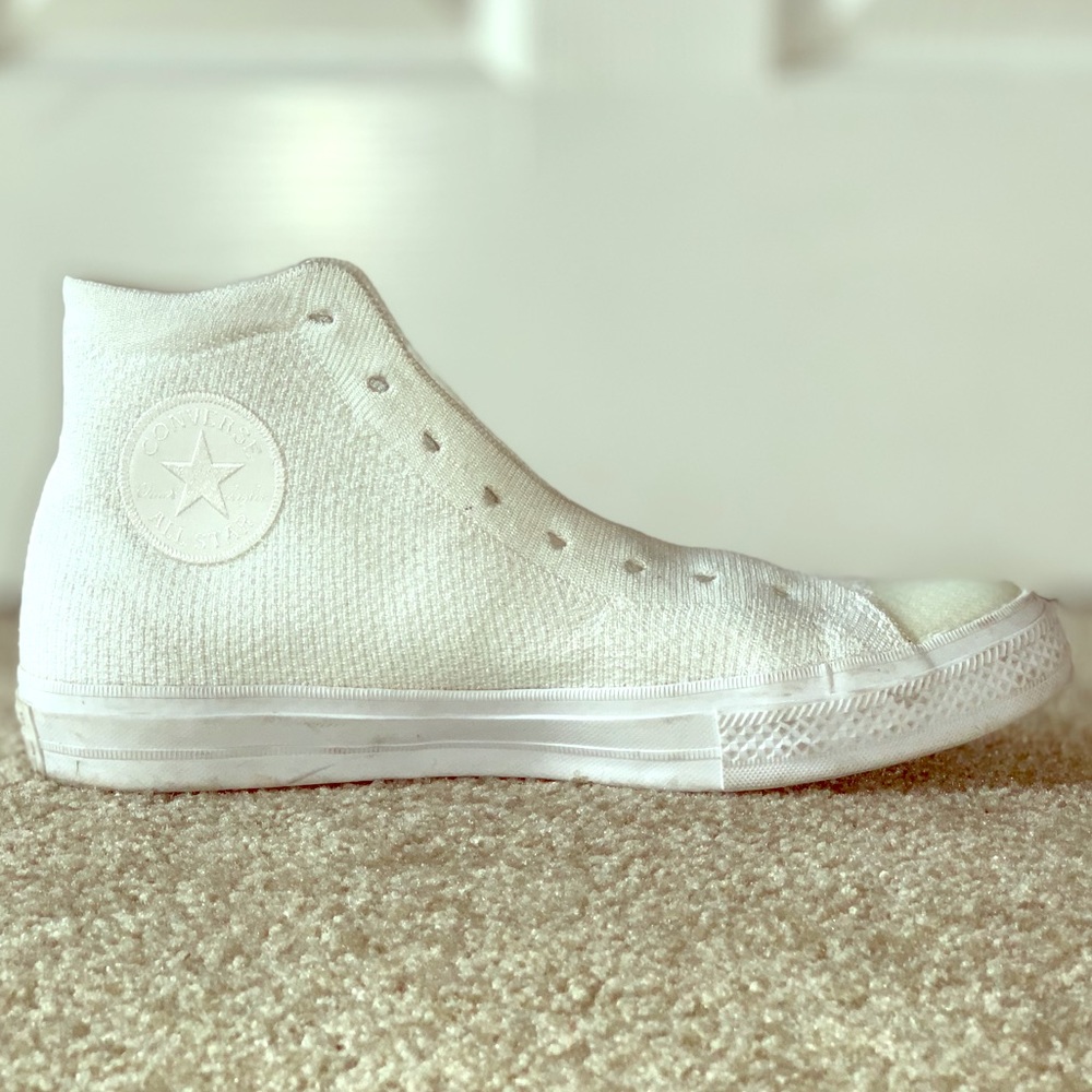 Converse CTAS X FlyKnit White HighTop size 10